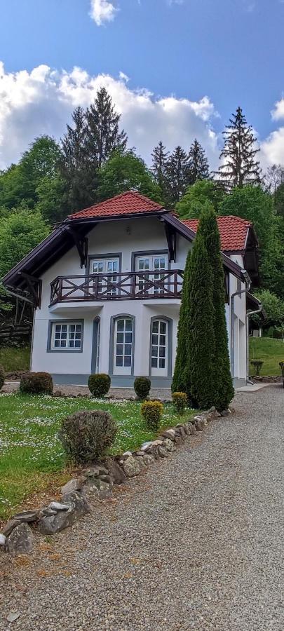 Casa Banucu Holiday home